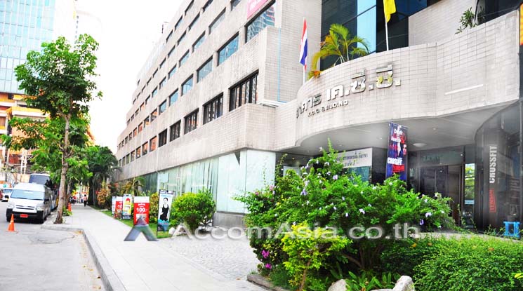  1  Office Space For Rent in Silom ,Bangkok BTS Chong Nonsi at K.C.C Building AA11226